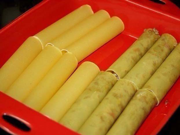 Каннеллоне с мясом и соусом бешамель