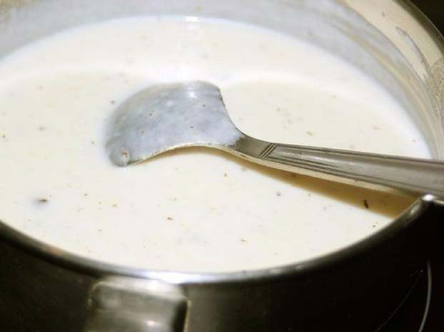 Каннеллоне с мясом и соусом бешамель