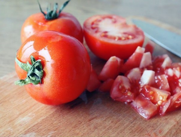 Весенний салат с курицей