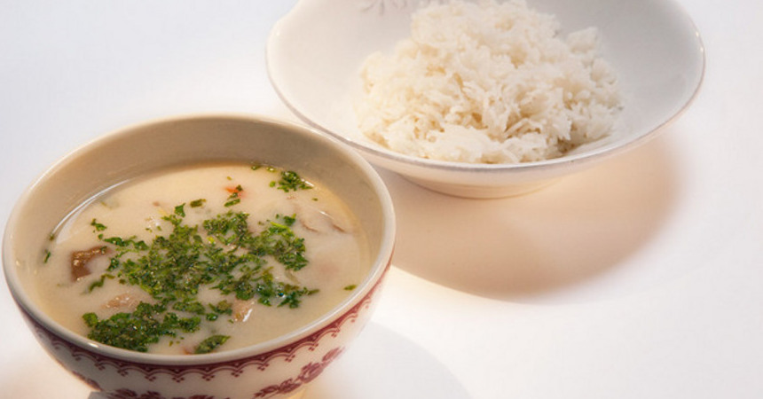 Кокосовый суп с курицей