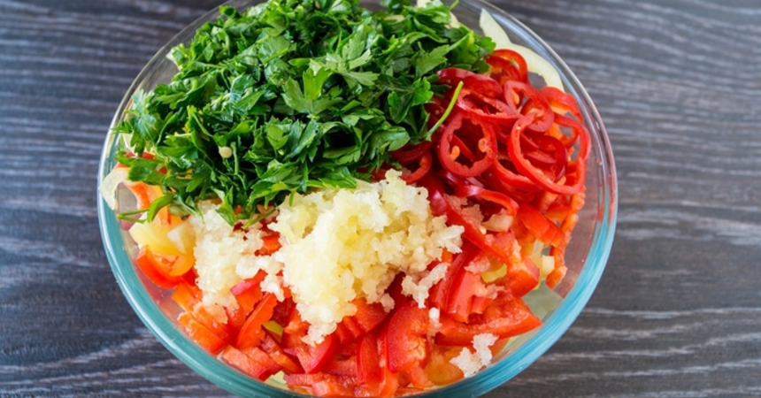 Салат c перцем и баклажанами