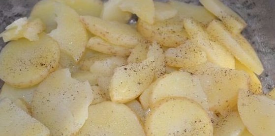 Картофельная запеканка со скумбрией