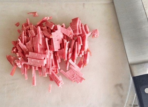 Слойки с ветчиной, сыром и яйцом